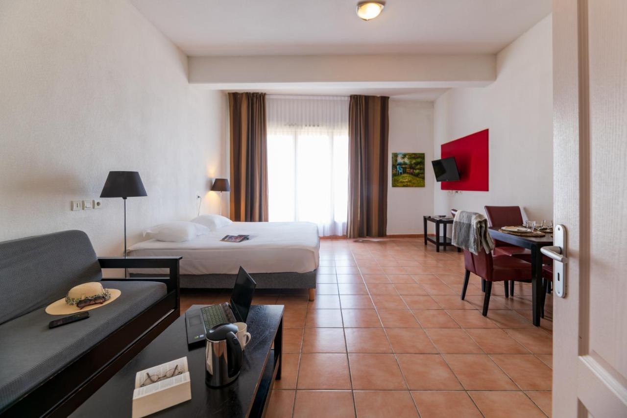 Cerise Carcassonne Sud Hotel Exterior photo